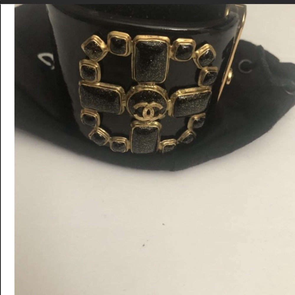 CHANEL CUFF